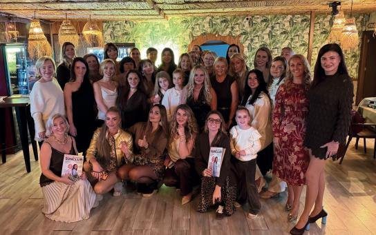 Mujer Especial Internacional: женский клуб в Бенидорме для всей Испании