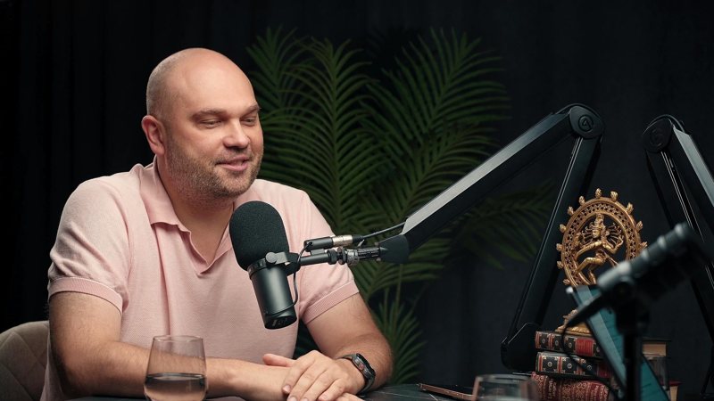 Олег Гречко, основатель агентства недвижимости SFERO, в студии подкаста SunClub